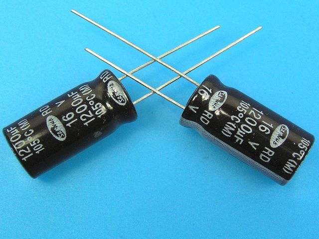 1200uF/16V - 105°C Samwha RD   kondenzátor elektrolytický