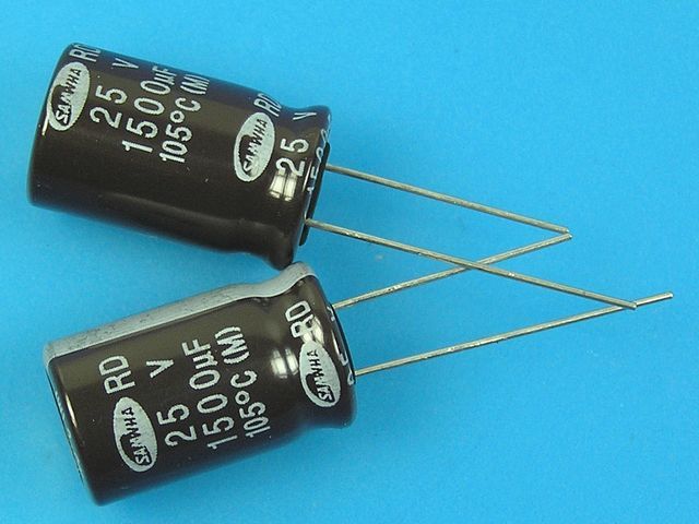 1500uF/25V - 105°C Samwha RD   kondenzátor elektrolytický