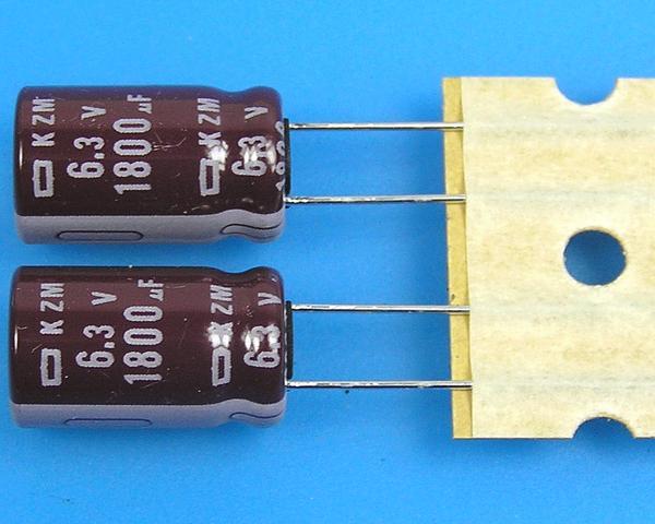 1800uF/6,3V - 105°C Nippon  KZM  kondenzátor elektrolytický, low ESR, long life, high ripple current