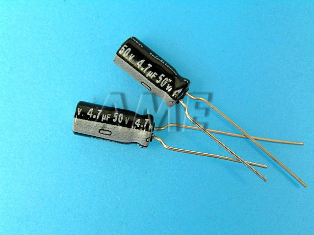 4,7uF/50V - 105°C Nichicon VZ  kondenzátor elektrolytický