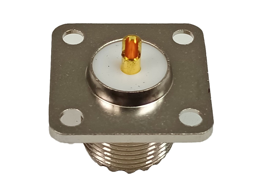 Konektor UHF panelový přírubový, pájecí - samice