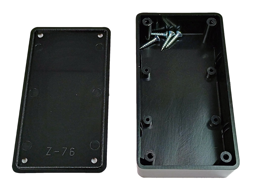 Krabička plastová, dvoudílná KP 76