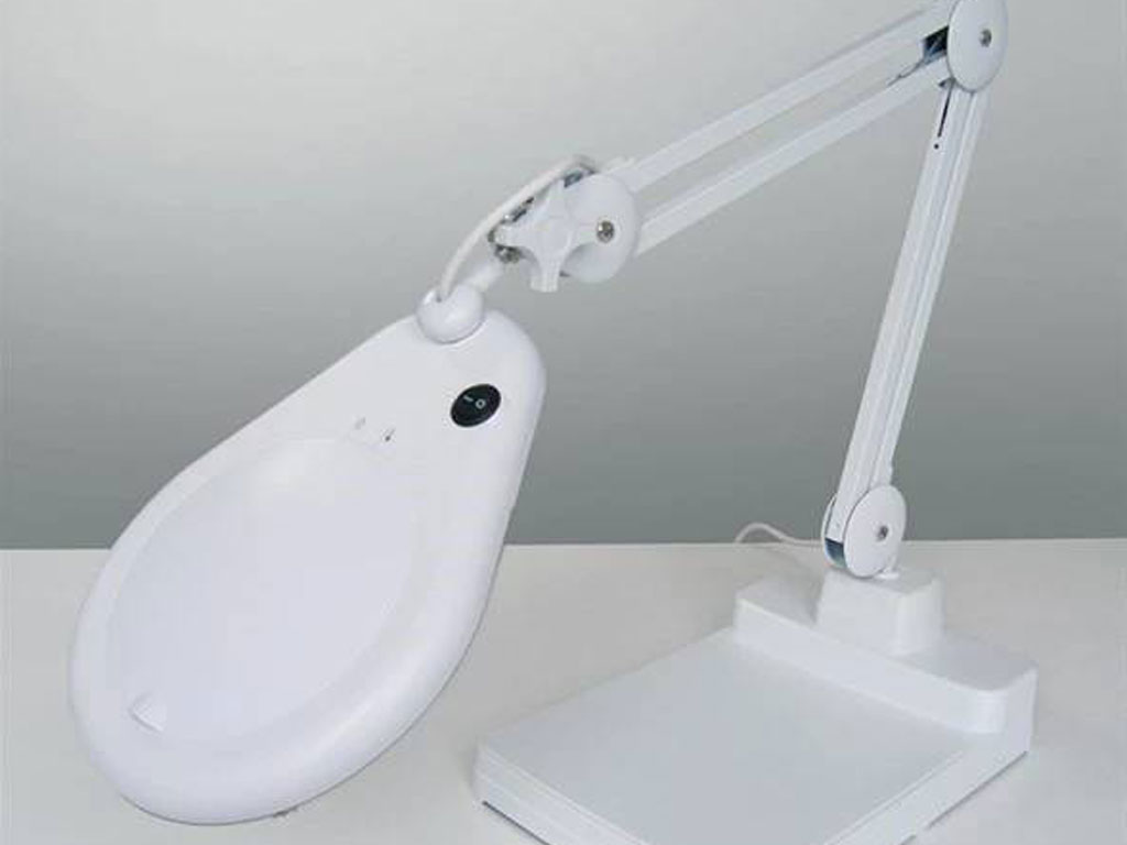 Lupa stolní stojanová Geti GDM15