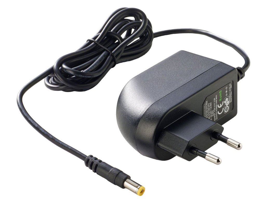 Napaječ univerzální impulzní  5V / 3A konektor 5.5x2.1mm