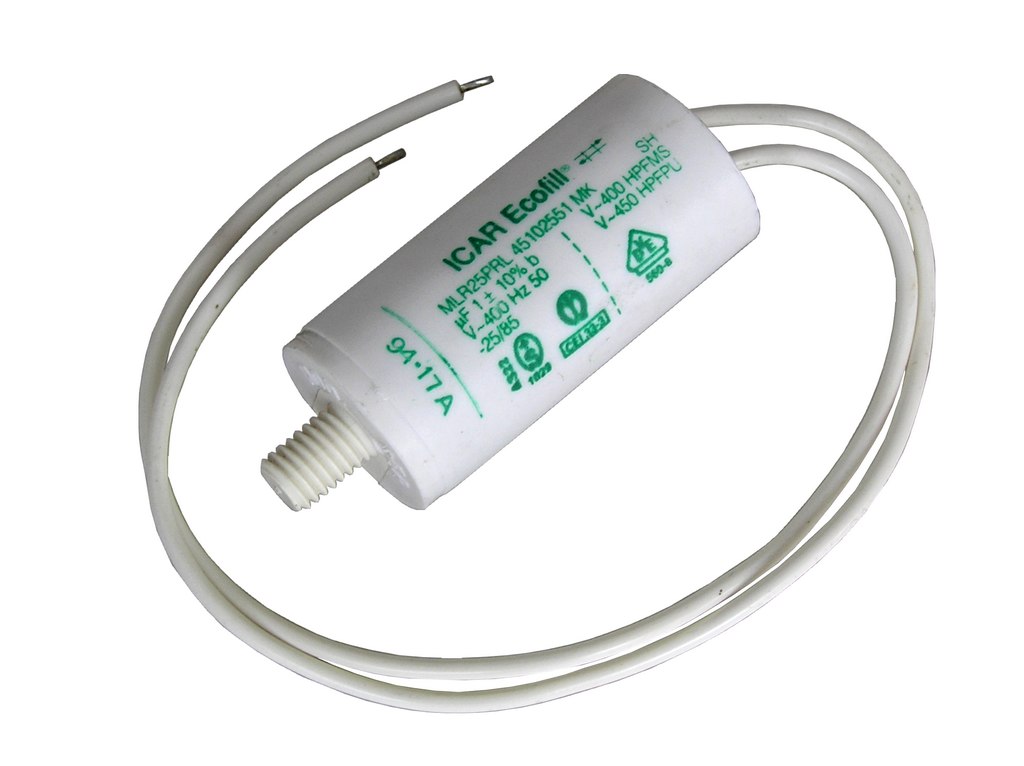 Rozběhový kondenzátor 1uF 400V / 450V MLR25PRL, kabel,  motorový kondenzátor