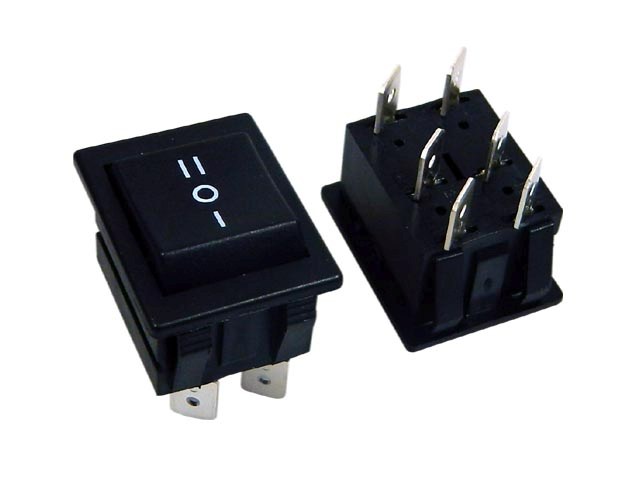 Vypínač kolébkový velký ARCOLECTRIC C1570ALAAD černý ON-OFF-ON 