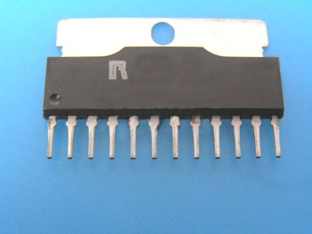 Integrovaný obvod BA5413 24V 3A 2x6W
