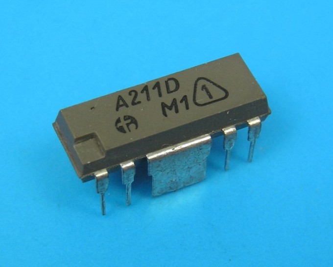 Integrovaný obvod A211D 18V 1,5A 1W