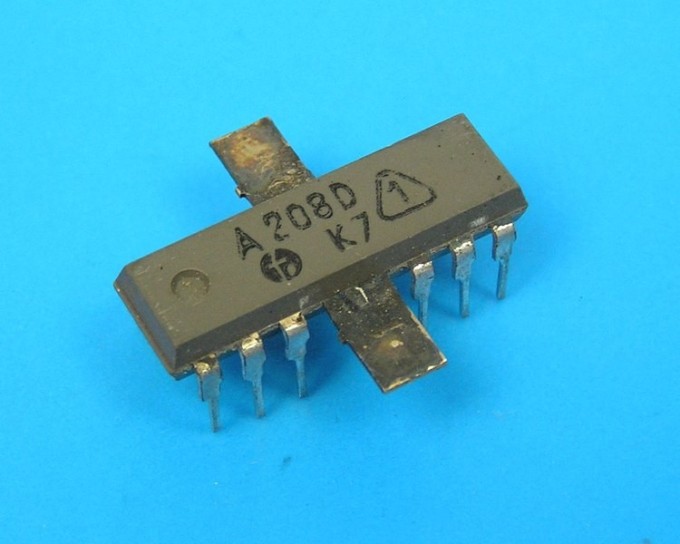 Integrovaný obvod A208D NF-KS 16V 2A 1.5W