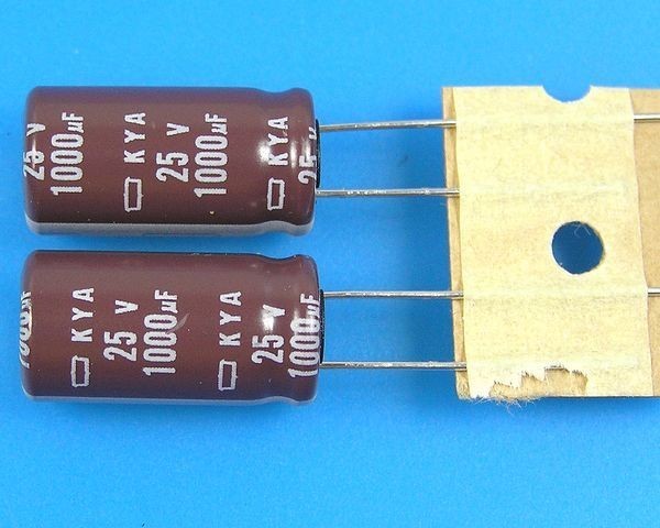 Elektrolytický kondenzátor 1000uF 25V 105°C Nippon KYA low ESR
