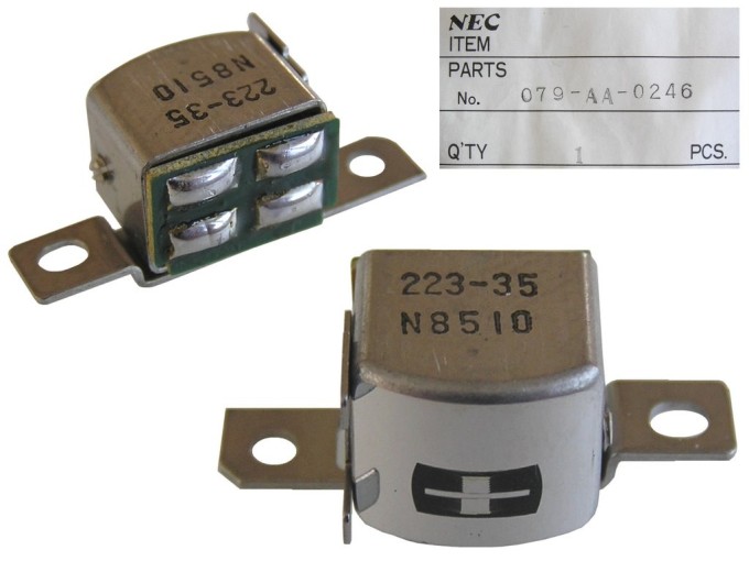 Stereo hlava 210 ohm NEC 079-AA-0246 s krátkou montáží pro kazetové magnetofony