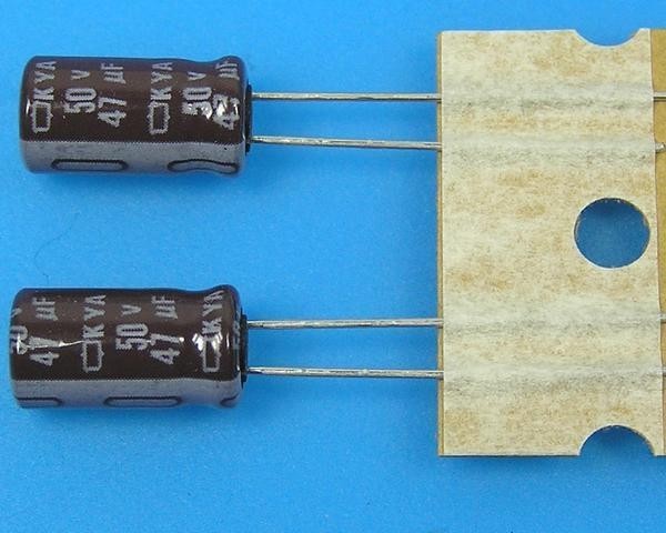 Elektrolytický kondenzátor 47uF 50V 105°C low ESR Nippon KYA