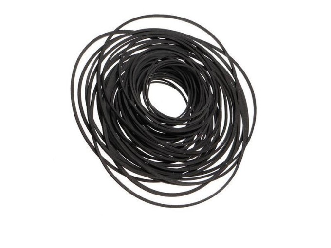 Sada 20 čtvercových řemenů pro kazetové magnetofony