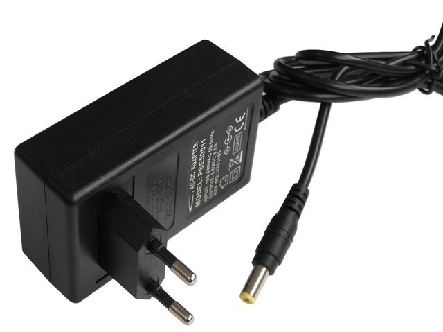 Stabilizovaný napájecí adaptér 5V 3A s konektorem 5.5 x 2.1 mm