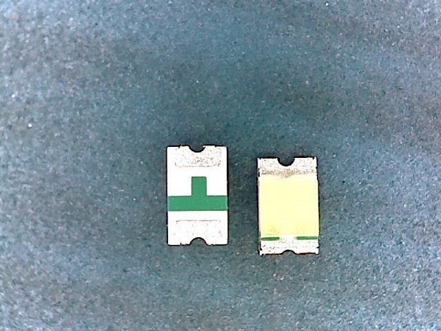 Bílá LED SMD 0805 (2012) 3,2V 20mA