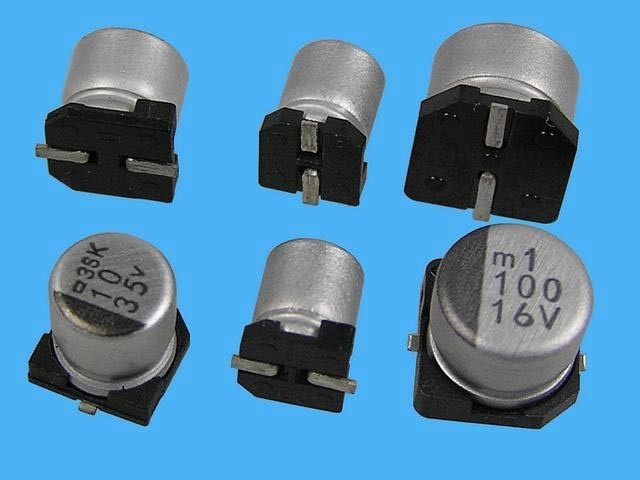 Elektrolytický SMD kondenzátor 10uF 16V 105°C