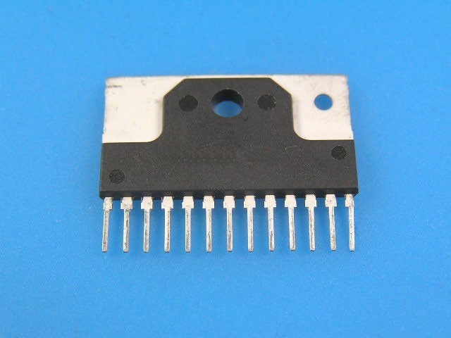 Integrovaný obvod LA4631 NF-KS 24V 2A 2x5W