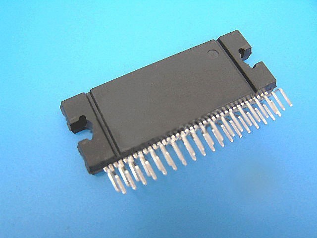 Integrovaný zesilovač TDA8588 / TDA8588J 4x50W 18V