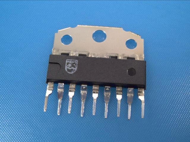 Integrovaný zesilovač TDA8943SF 18V 2A 6W
