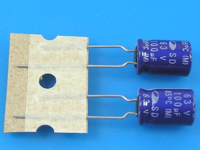 Elektrolytický kondenzátor 100uF 63V 85°C Samwha SD