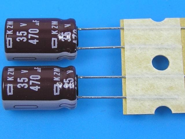 Elektrolytický kondenzátor 470uF 35V 105°C Nippon KZM low ESR