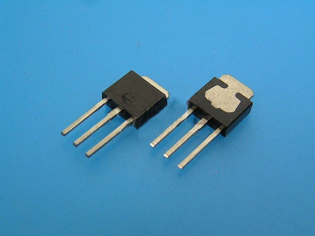 P-FET tranzistor 60V 9,4A 38W typ FQU11P06