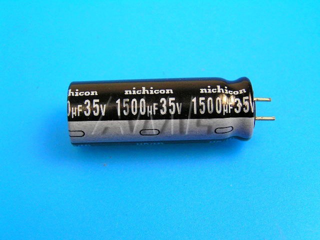 Elektrolytický kondenzátor 1500uF 35V 105°C Nichicon HD Low ESR
