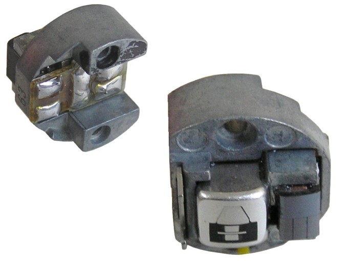 Otočná stereo hlava reverzní 240 ohm s mazací hlavou pro kazetové magnetofony