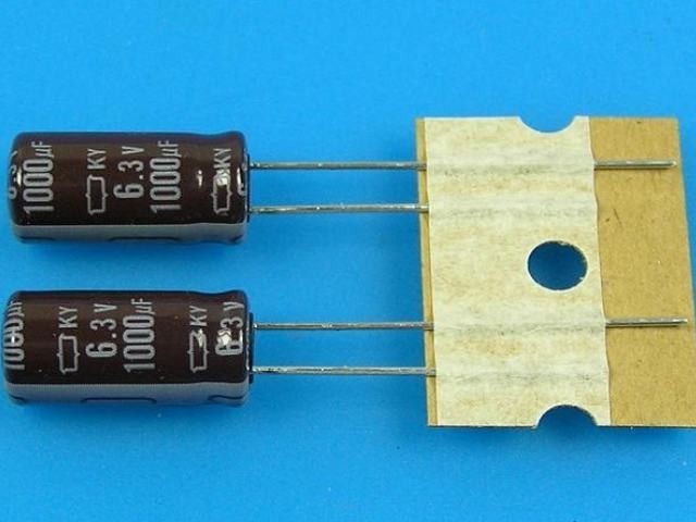 Elektrolytický kondenzátor 1000uF 6,3V 105°C Nippon KY low ESR