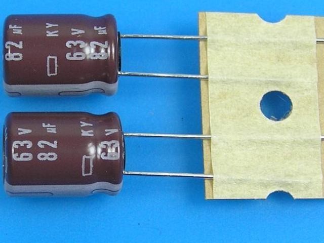 Elektrolytický kondenzátor 82uF 63V 105°C Low ESR Nippon KY