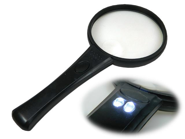 Ruční lupa s LED osvětlením a dvojím zvětšením