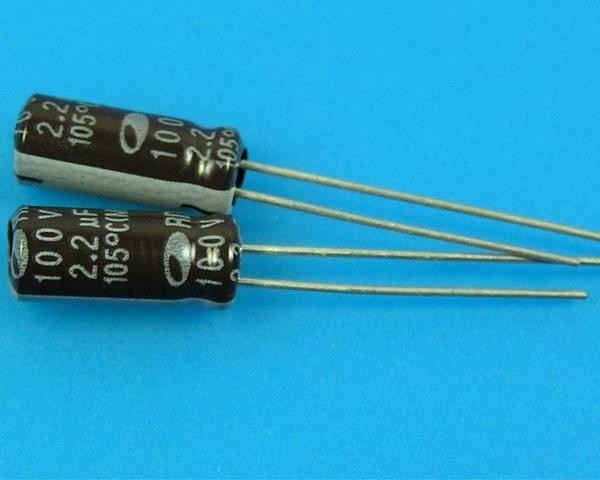 Elektrolytický kondenzátor 2,2uF 100V 105°C Samwha RD