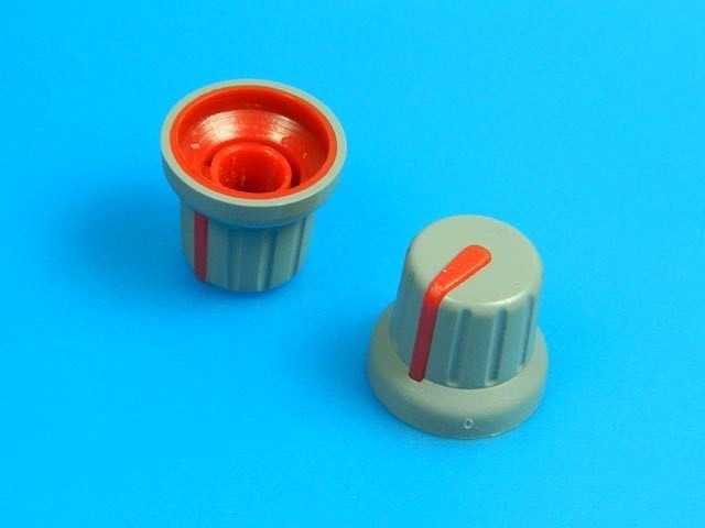 Miniaturní knoflík na potenciometr s ukazatelem, oska 6 mm