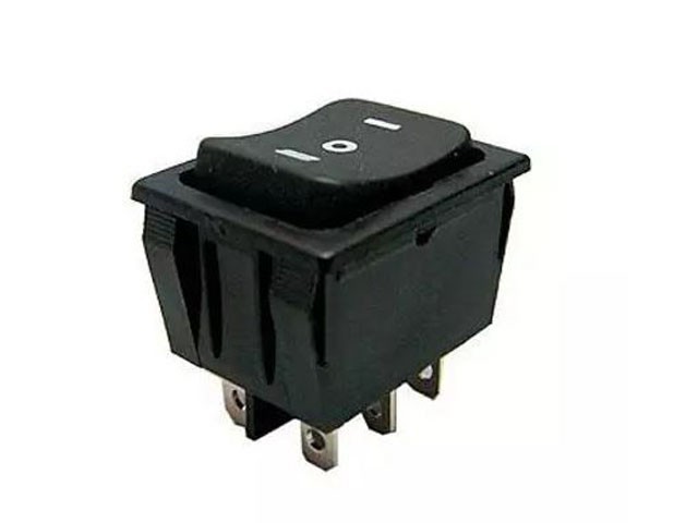 Kolébkový vypínač 3 polohy 6 pinů (ON)-OFF-(ON) 250V 15A černý