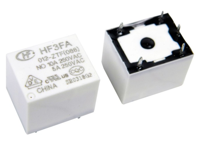 Elektromagnetické relé 12V DC, 10A, 1 přepínací kontakt HF3FA 012-ZTF