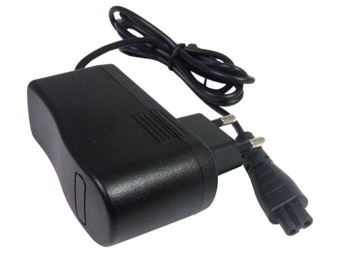 Napájecí adaptér s kabelem pro holicí strojek Remington F3000