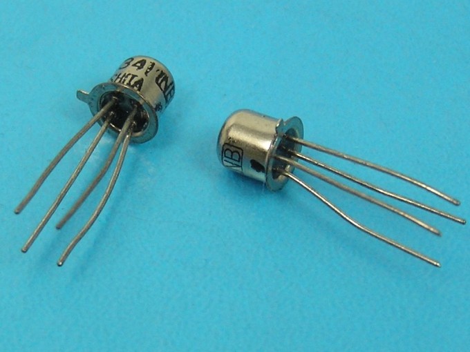 Germaniový PNP tranzistor 2SA341 20V 10mA