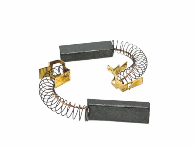 Sada 2 ks uhlíků do vysavače Eta s konektorem 4,7 mm, 6,1 x 9,8 x 31 mm