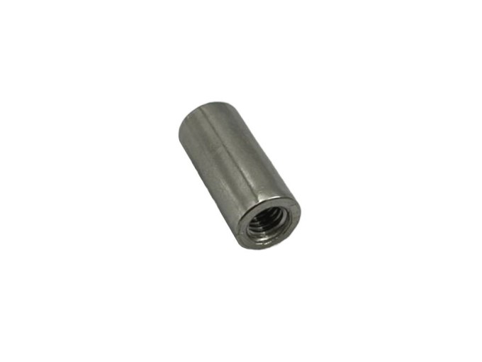 Distanční trubička s M6 závity, délka 22 mm