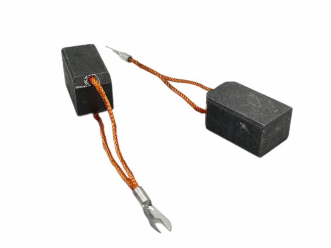 Hlavní uhlíky do elektromotoru svářečky Triodyna 20x25x40 mm, 2 ks