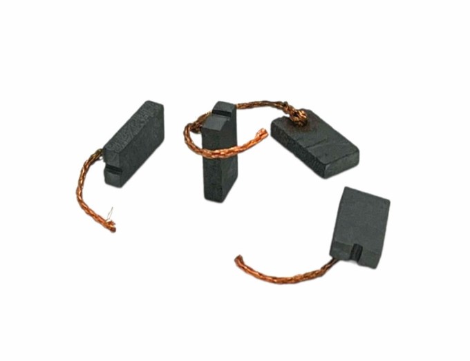 Sada 4 uhlíků do elektromotorů Milwaukee 2,9 x 6,8 x 13 mm