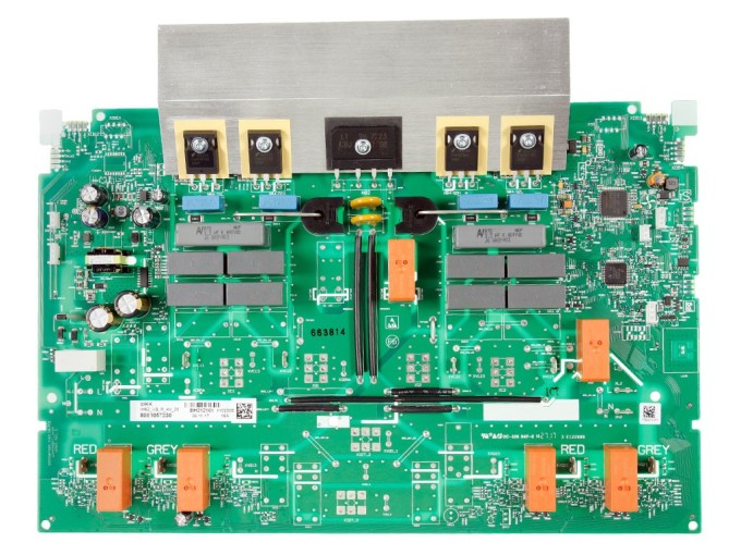 Elektronický napájecí modul pro indukční varnou desku Bosch PXV875DC1E/06