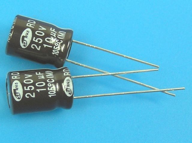 Elektrolytický kondenzátor 10uF 250V 105°C Samwha RD