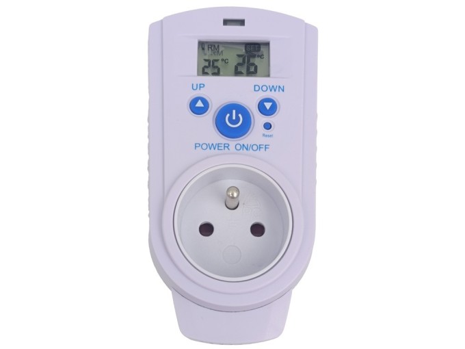 Digitální prostorový termostat 16 A s nastavením 5-30°C ±1°C