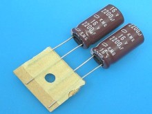 Elektrolytický kondenzátor 2200uF 16V 105°C Nippon KMQ