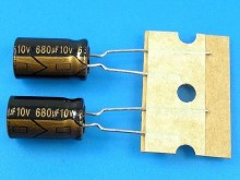 Elektrolytický kondenzátor 680uF 10V 105°C Lelon RXK