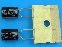 Elektrolytický kondenzátor 470uF 6,3V 85°C Rubycon YK