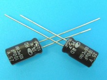 Elektrolytický kondenzátor 100uF 25V 105°C Samwha RD