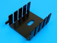 Černý lisovaný chladič TO220 FK222SA220 33x25,4x12,7mm