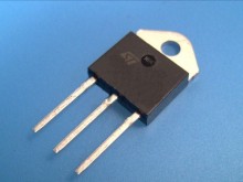 Triak BTA41-600B 600V 40A 50Hz